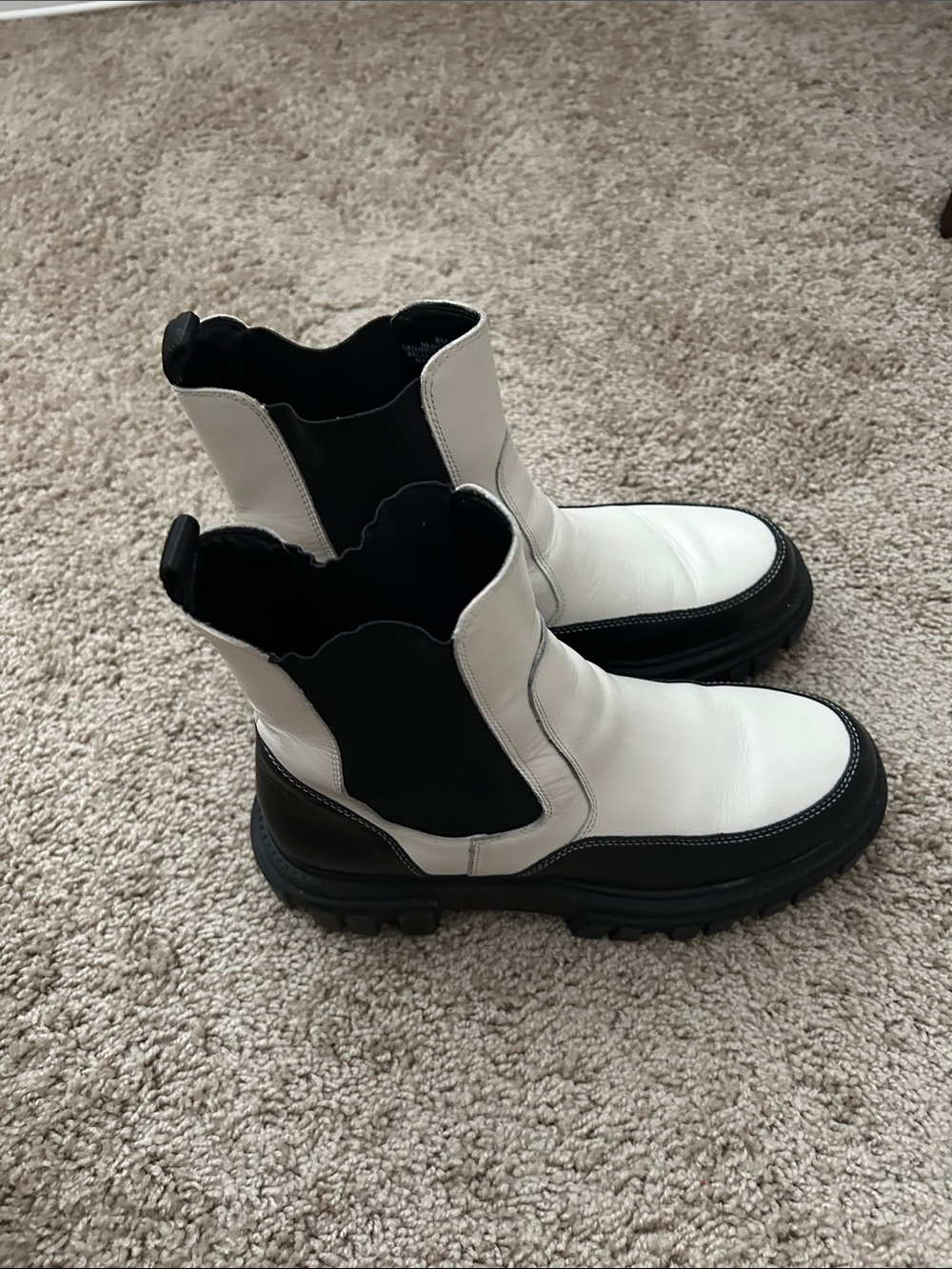 Marc Fisher Women’s Black and White Chelsea Boots, Size 8 M - Picture 2 of 6